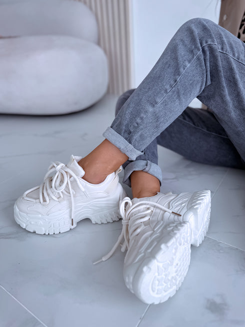 LIGHT BEIGE boots with high sole "BRATZ"